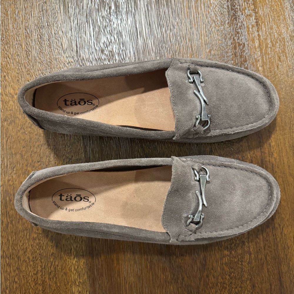 NWOT Taos Bit Moc Suede Leather Driving Comfort Slip On Loafers Gray Women’s 8